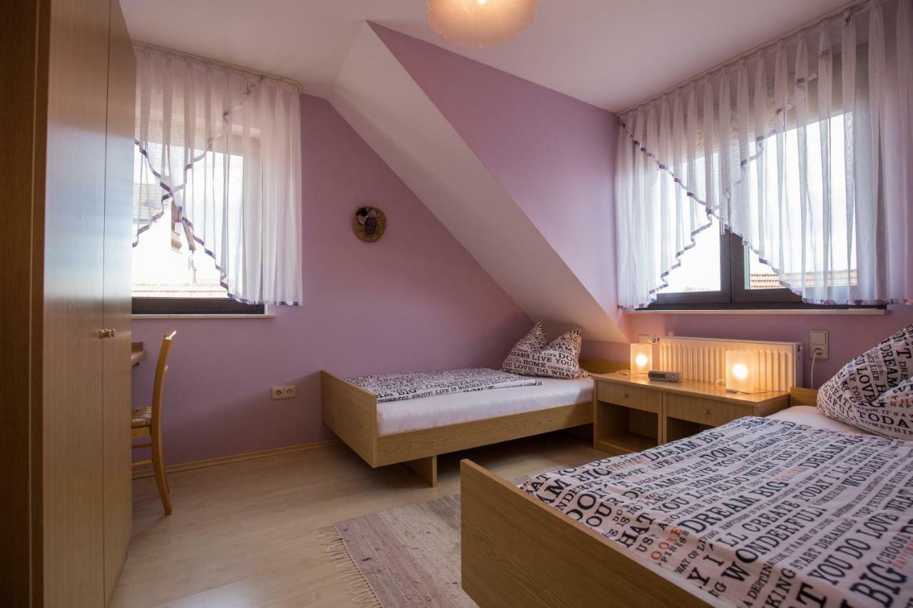 Arnold Apartment Burkardroth